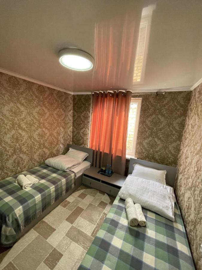Hotel Fam_House Bishkek Esterno foto